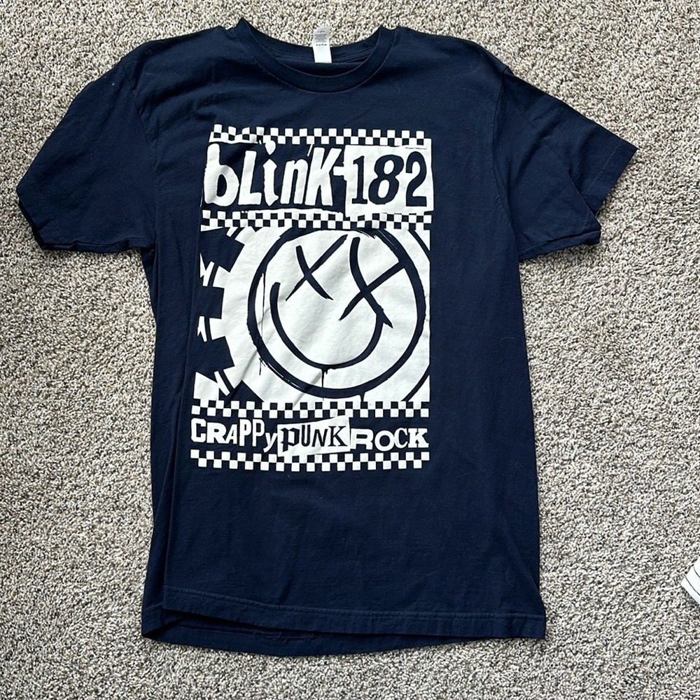 NWOT Blink-182 2023 World Tour Shirt
